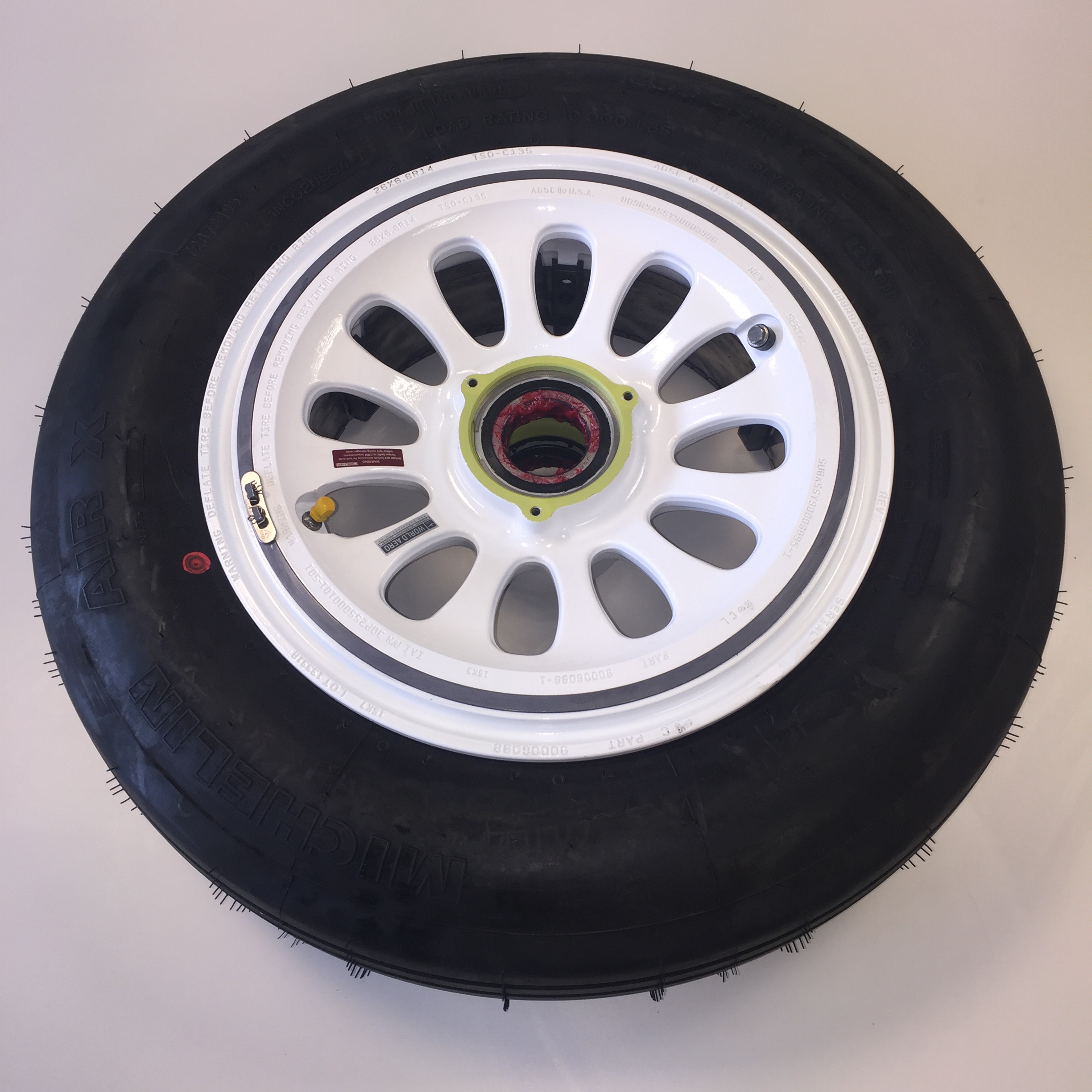 30P255001001-501 Gulfstream 280 G280 wheel